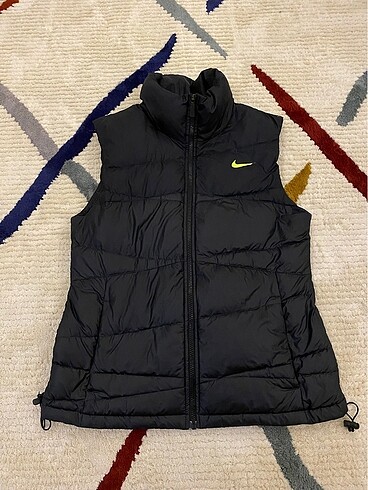 m Beden siyah Renk Nike kadın şişme yelek