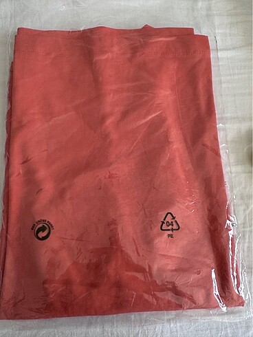 m Beden turuncu Renk Lacoste tshirt