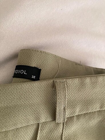 32 Beden yeşil Renk Kumaş Pantolon