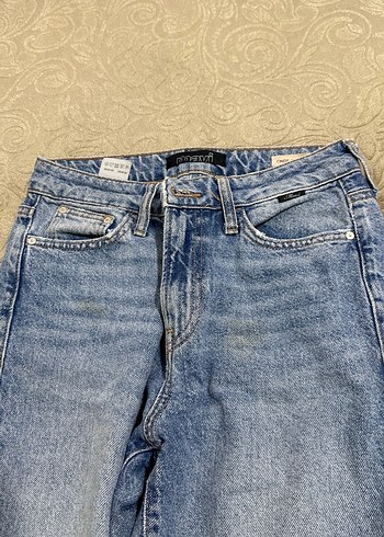 Mavi Düğmeli Kadın Midi Boy Bol Kesim Jean - Görsel 2