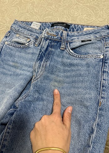 Mavi Düğmeli Kadın Midi Boy Bol Kesim Jean - Görsel 3