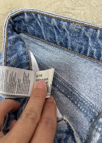 Mavi Düğmeli Kadın Midi Boy Bol Kesim Jean - Görsel 5