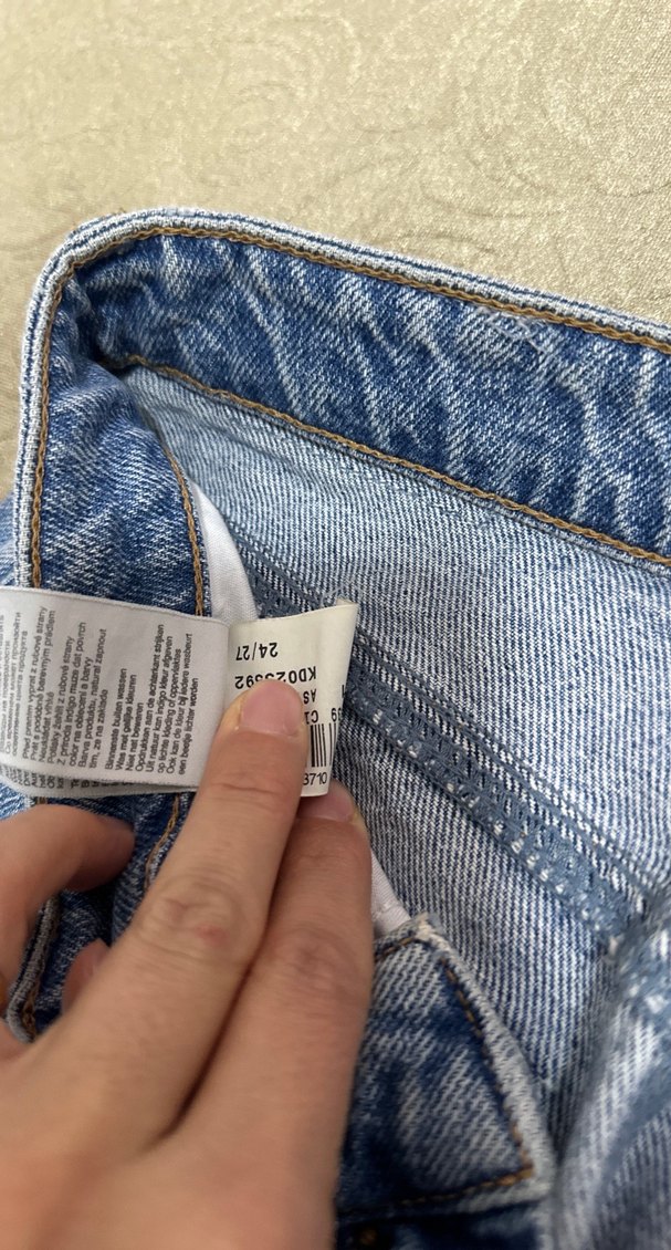 Mavi Düğmeli Kadın Midi Boy Bol Kesim Jean - Görsel 5