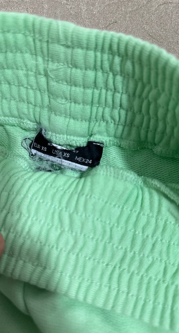 Yeşil Düğmeli Kadın Eşofman Altı - Görsel 3