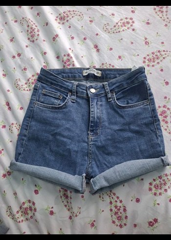 Düğmeli Mavi Mini Denim Şort