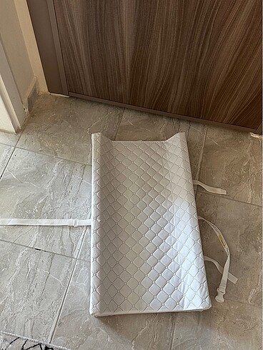 BEBEK ALT DEĞİŞTİRME YATAĞI