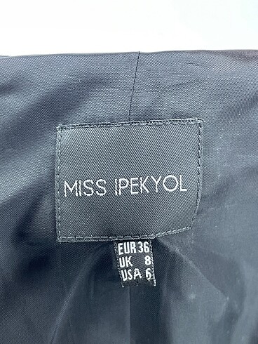 36 Beden siyah Renk ipekyol Blazer %70 İndirimli.