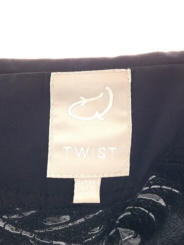 36 Beden siyah Renk Twist Trenchcoat %70 İndirimli.