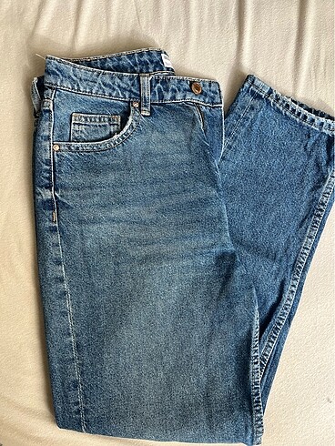 Bershka Mom Jean