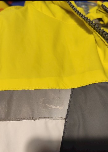 Kapüşonlu Gri Erkek Çocuk Yağmurluk - Görsel 4