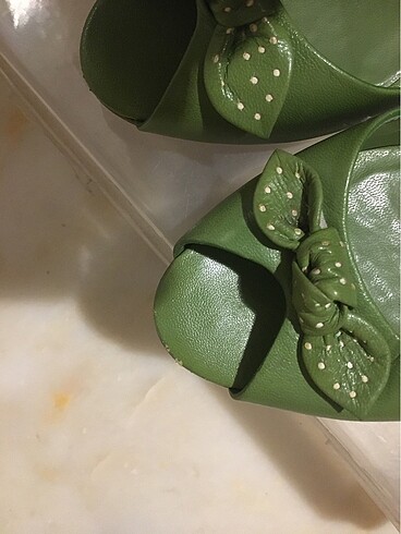 Guess Guess Babet
