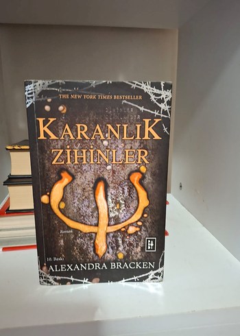 Karanlık Zihinler - Alexandra Bracken