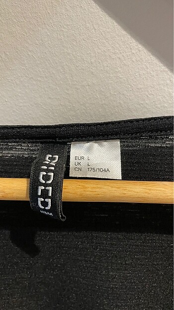 m Beden siyah Renk H&M üst