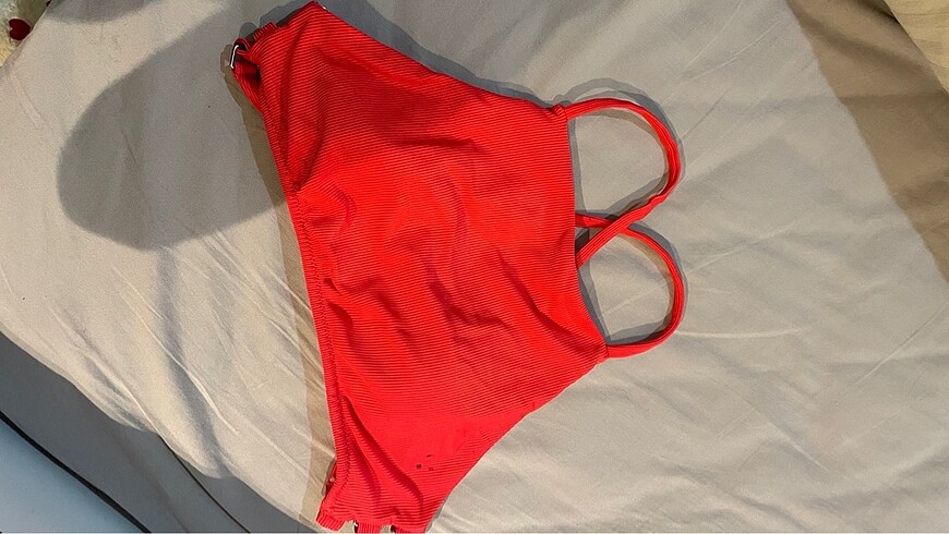 Penti bikini üstü