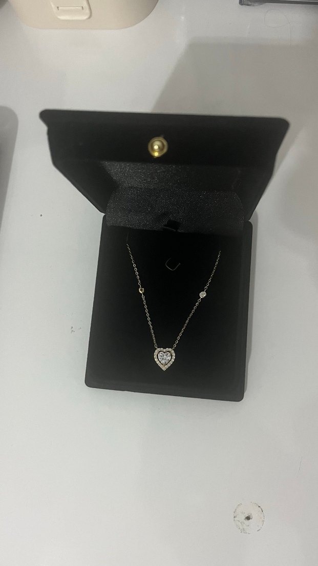 Altın Renkli Kalp Detaylı Kolye - Görsel 2