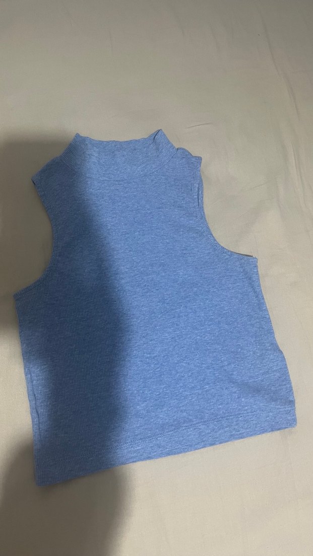 Mavi Yüksek Yakalı Kadın Crop - Görsel 3