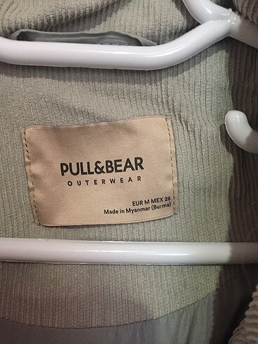 m Beden pull and bear mont