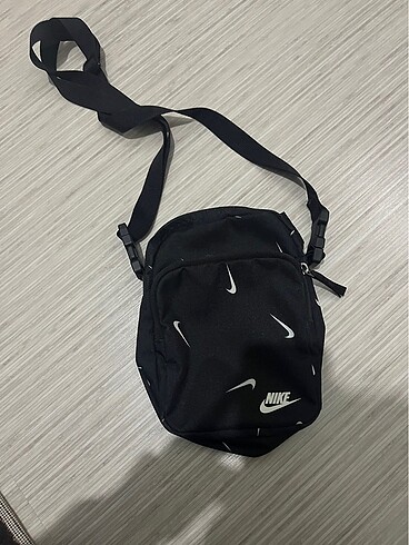 Nike çanta