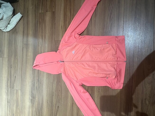 Adidas yagmurluk ceket