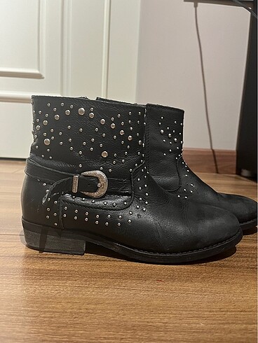 Zara Zara kız çocuk bot çizme