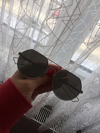 H&M Şık güneş gözlüğü