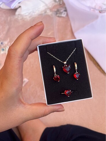 Beden 925 ayar kalpli yüzüklü set
