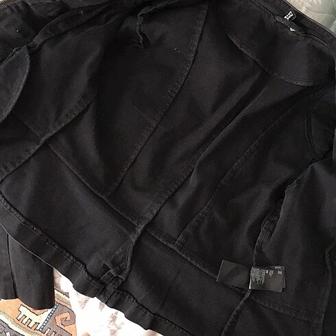 38 Beden siyah Renk H&M marka sıfır kadın fermuarlı ceket