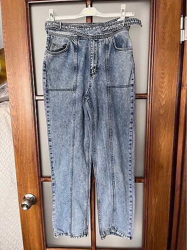 Trendyol & Milla Trendyol yüksek bel kemerli jean pantolon