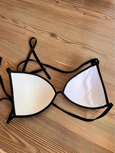 40 Beden mor Renk Sıfır bikini üstü