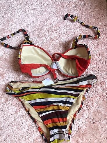 s Beden bikini takımı