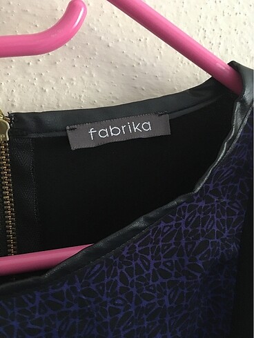Fabrika Elbise