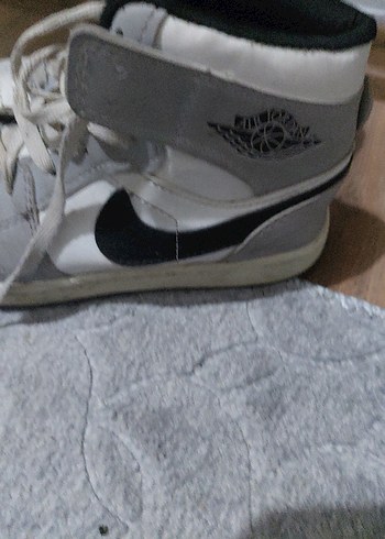 Nike Gri Bağcıklı Basketbol Ayakkabısı - Görsel 3