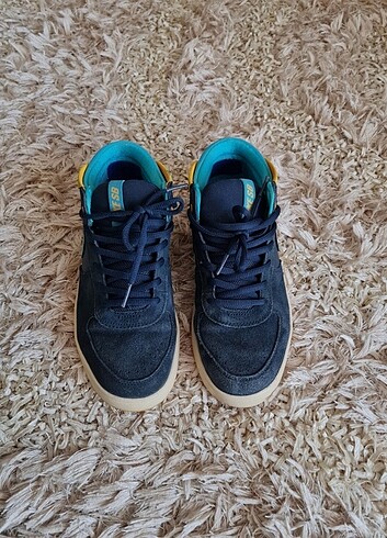 39 Beden Nike SB Mavrk Mid 3 GS Spor Ayakkabı