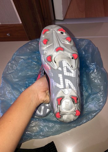 Nike Erkek Gri krampon - Görsel 3