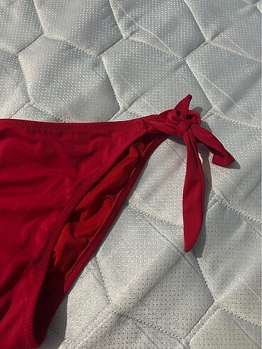 Fabrika Bikini altı