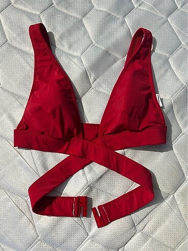 Bikini üstü