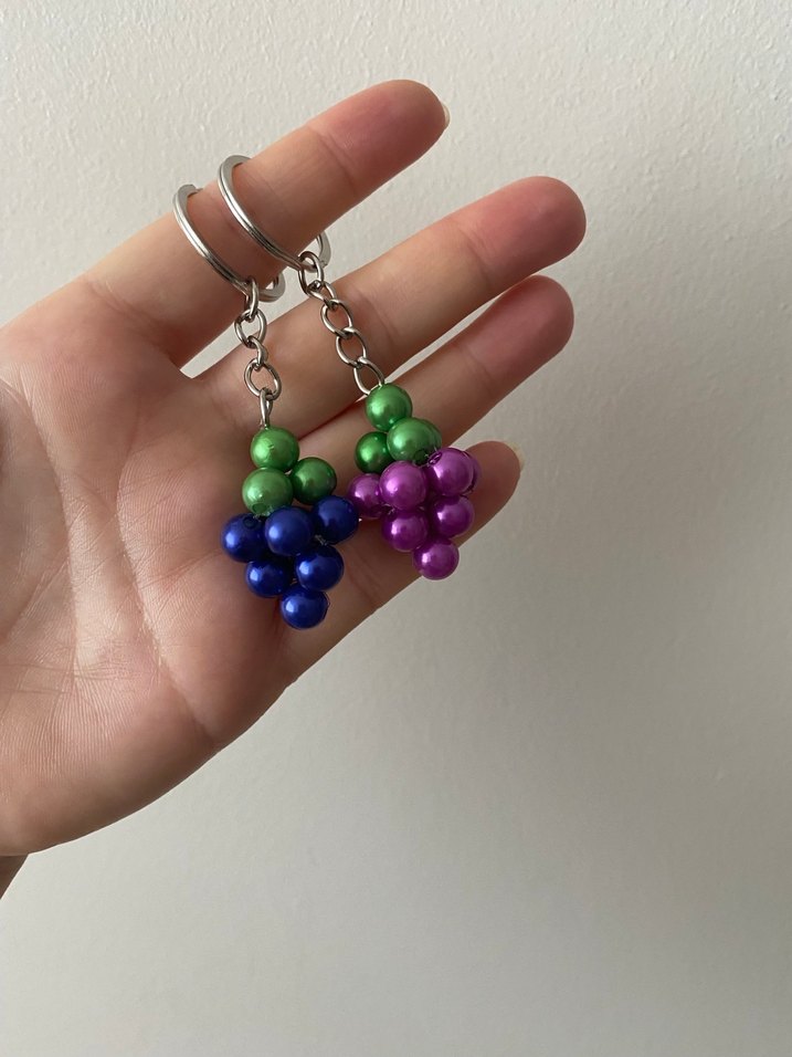 Renkli Boncuklu Üzüm Anahtarlık - Görsel 2