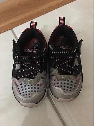 Temizzz Skechers