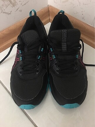 Asics koşu yürüyüş ayakkabısı