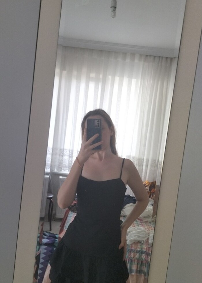 Siyah askılı elbise - Görsel 2