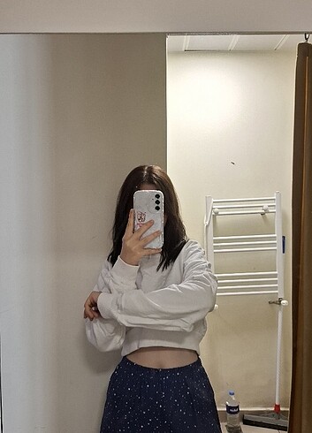 TRENDYOLMİLLA beyaz crop sweatshirt - Görsel 2