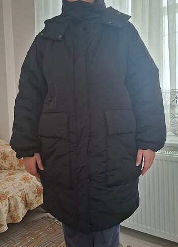 Manuka siyah kapüşonlu mont - Görsel 2