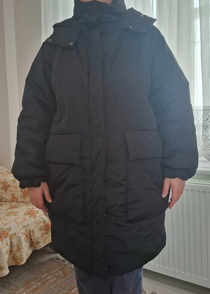 Manuka siyah kapüşonlu mont - Görsel 2