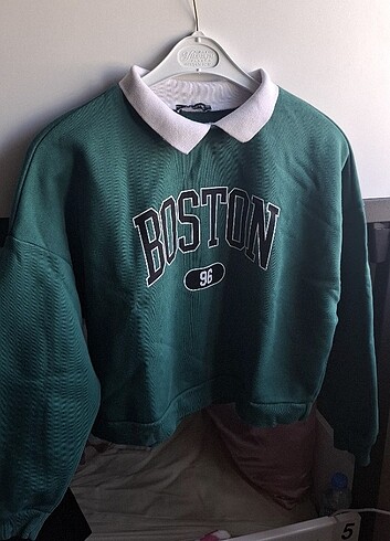 s Beden TRENDYOLMİLLA polo yaka sweatshirt