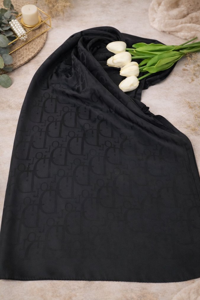 Drapeli Siyah Gotik Kadın Şal - Görsel 3