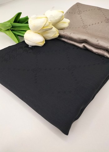 Siyah Drapeli Kadın Saten Şal - Görsel 2