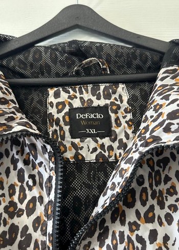 Leopar Desenli Kapüşonlu Kadın yağmurluk - Görsel 6