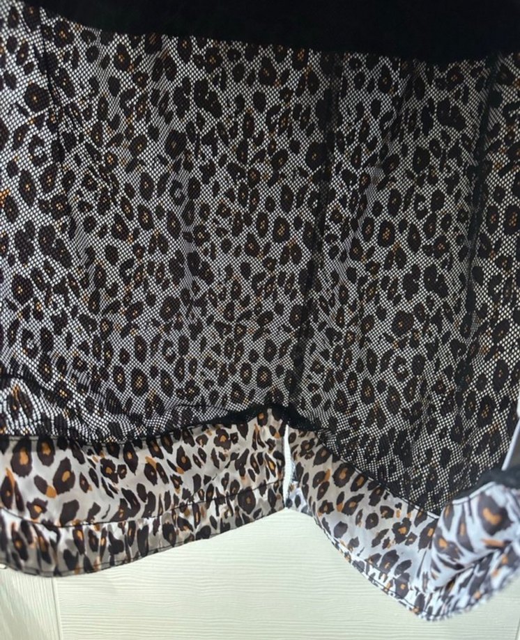 Leopar Desenli Kapüşonlu Kadın yağmurluk - Görsel 5