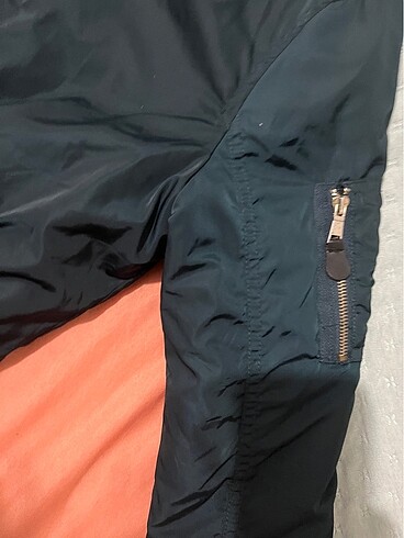 m Beden yeşil Renk bershka bomber ceket