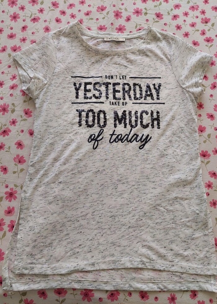 Önü boncuklu tshirt  - Görsel 3